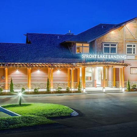 Sproat Lake Landing Resort Great Central Eksteriør billede