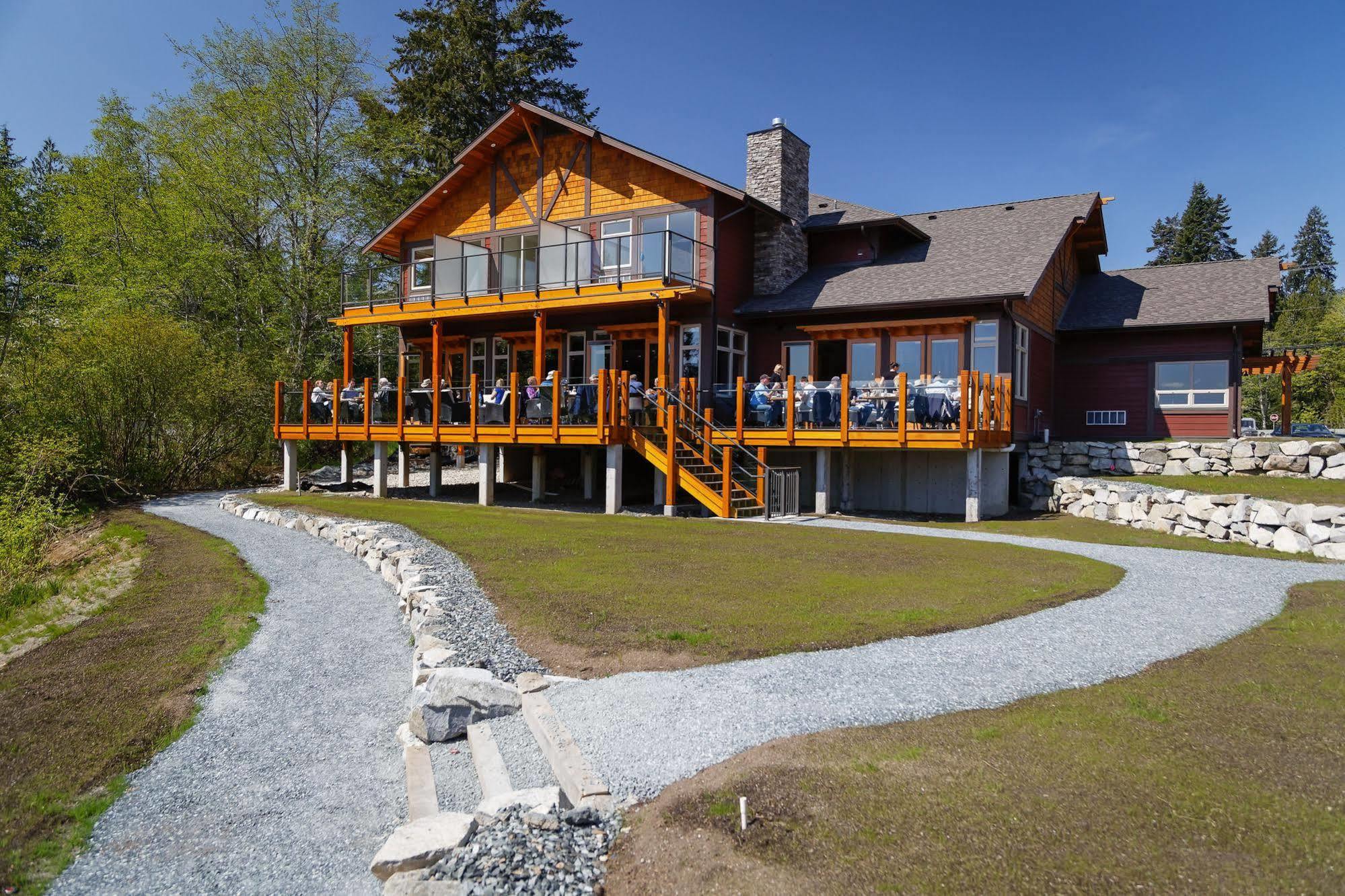 Sproat Lake Landing Resort Great Central Eksteriør billede